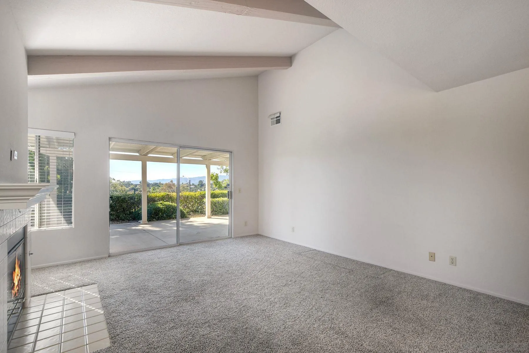 1089 Ridge Heights Dr Fallbrook, CA 92028