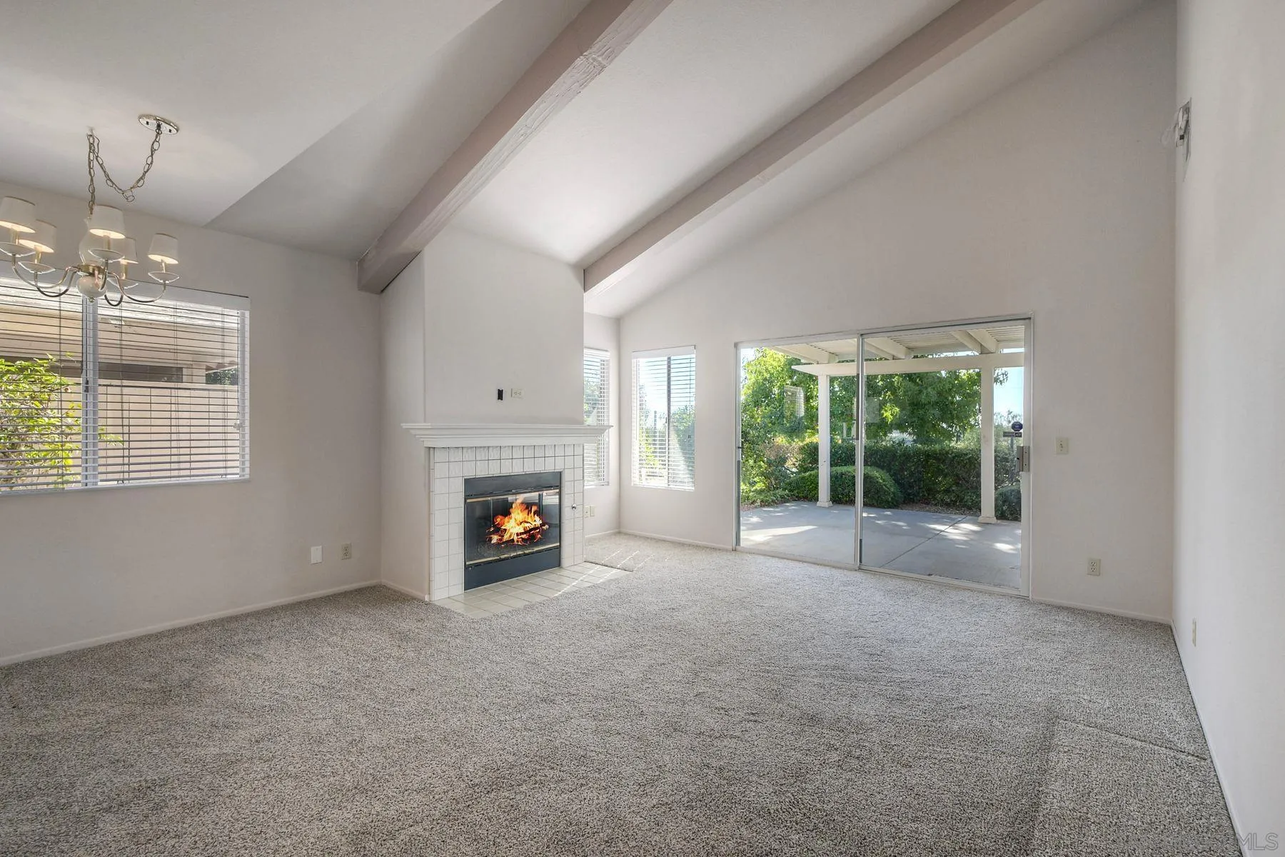 1089 Ridge Heights Dr Fallbrook, CA 92028