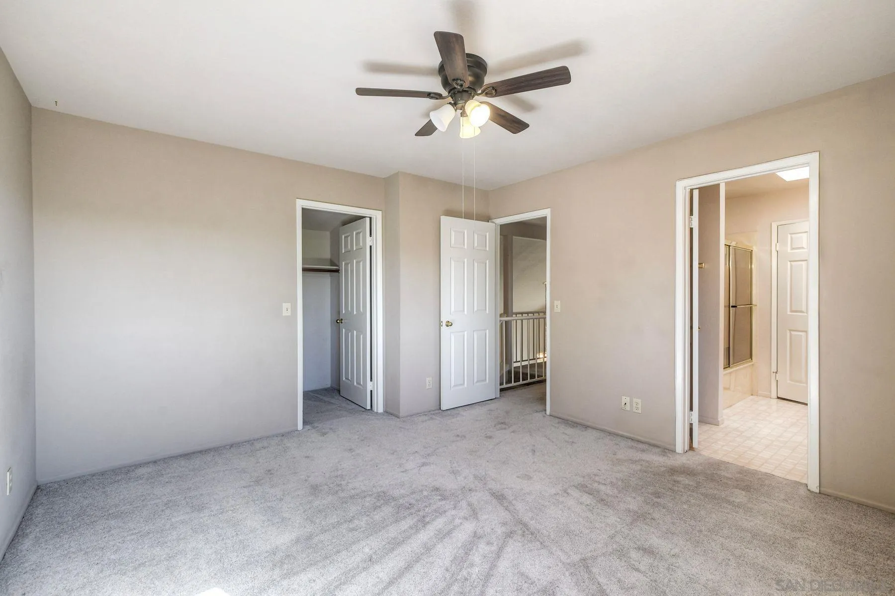 1089 Ridge Heights Dr Fallbrook, CA 92028