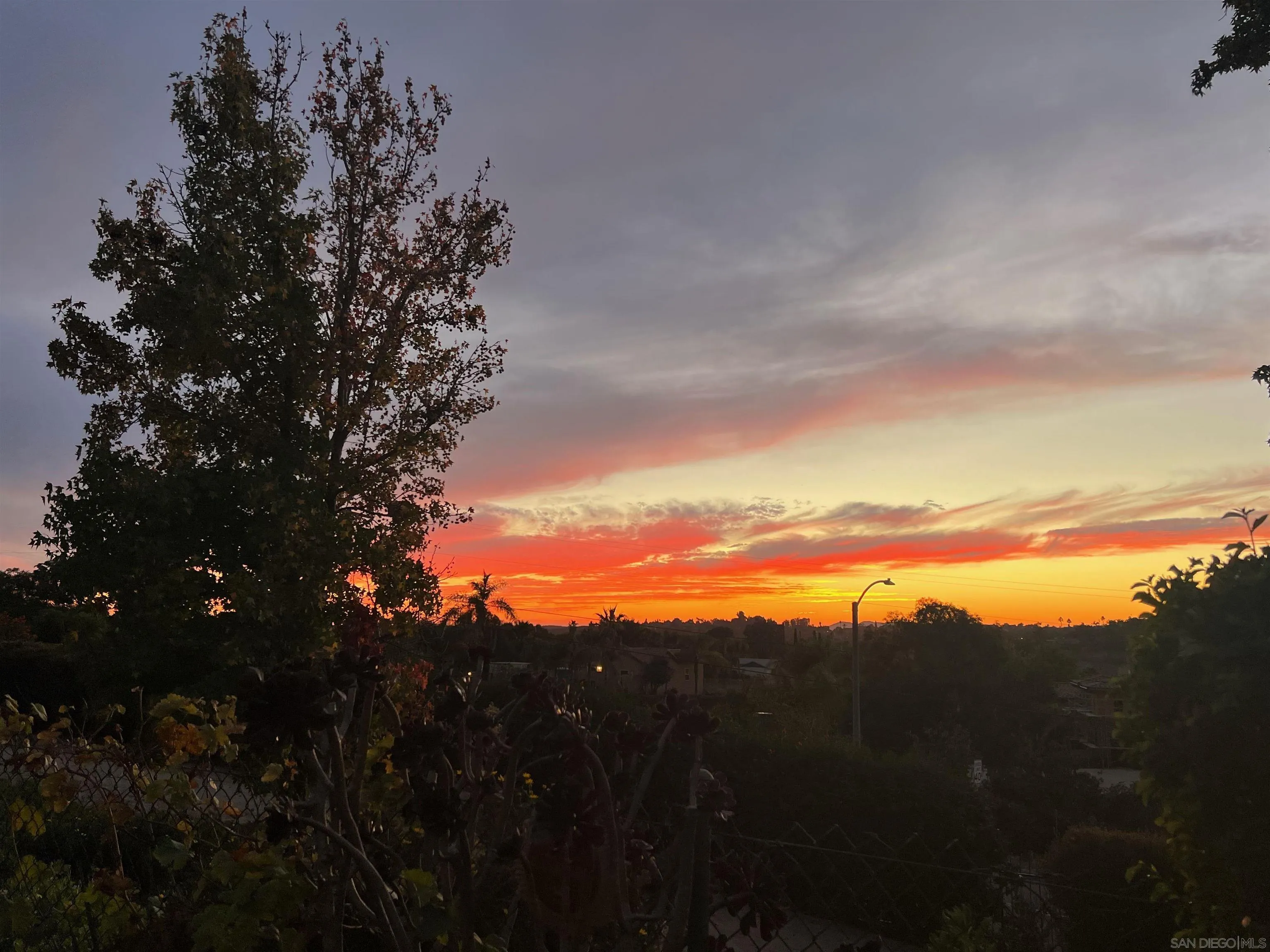 1089 Ridge Heights Dr Fallbrook, CA 92028