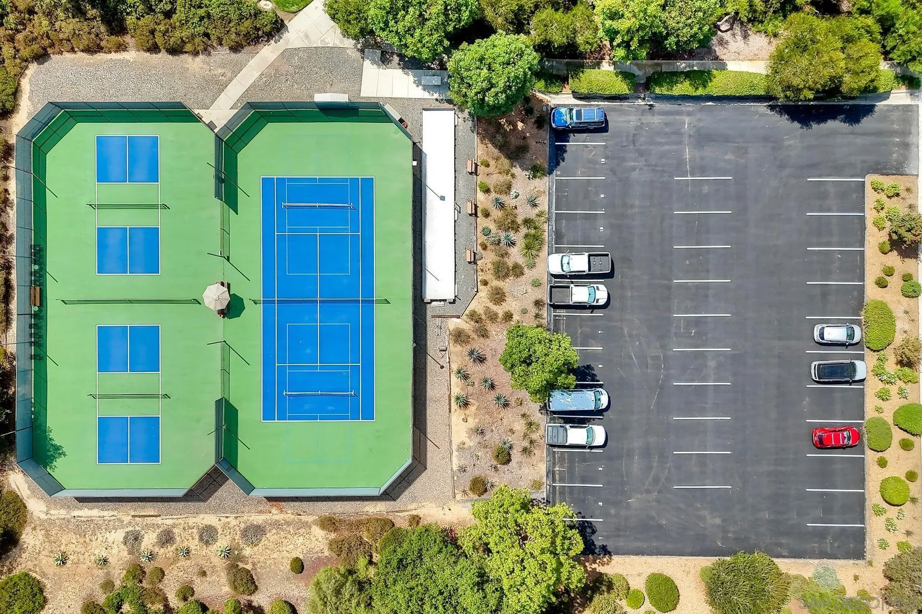 1089 Ridge Heights Dr Fallbrook, CA 92028