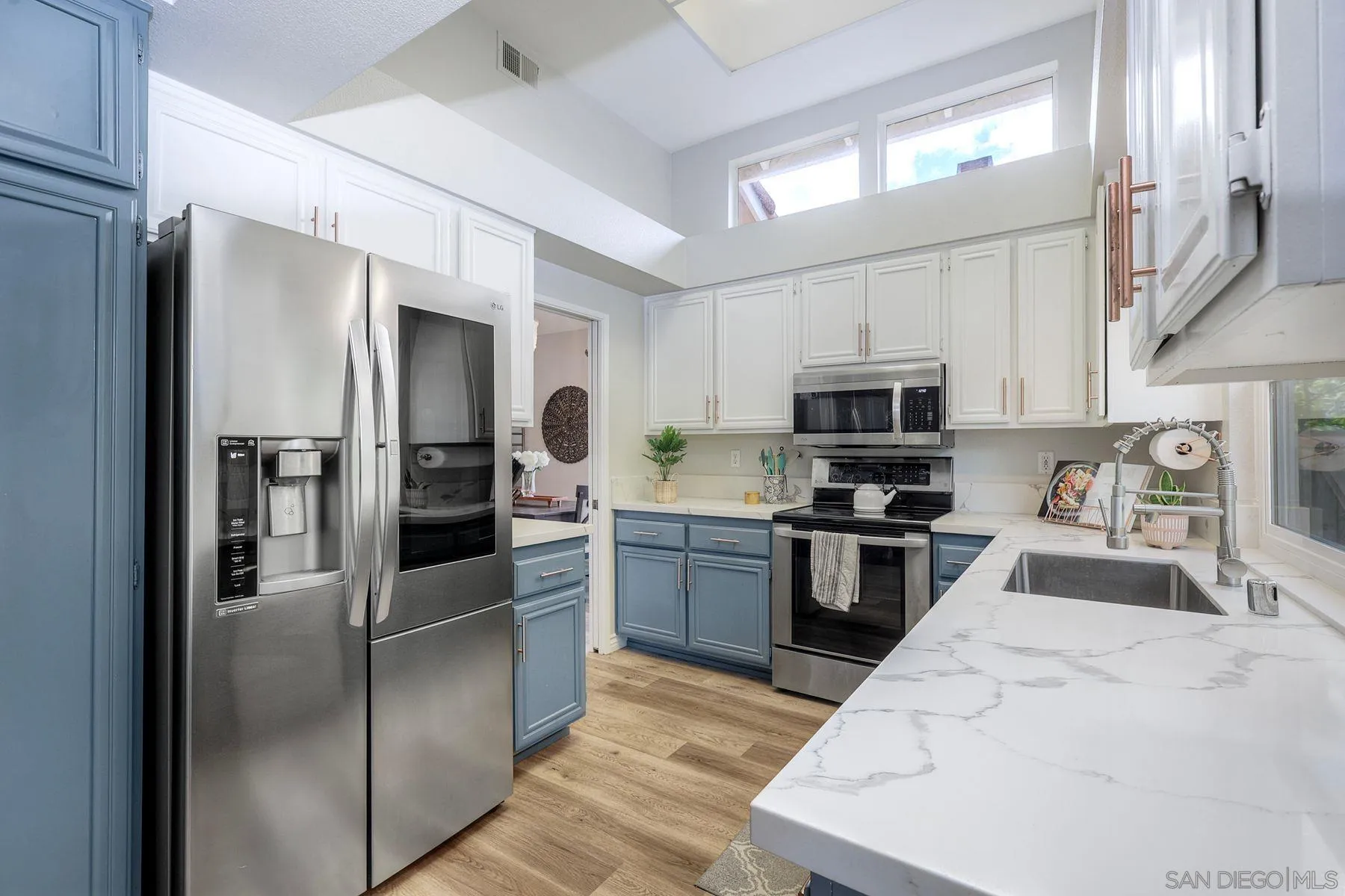 2133 Emberwood Way Escondido, CA 92029