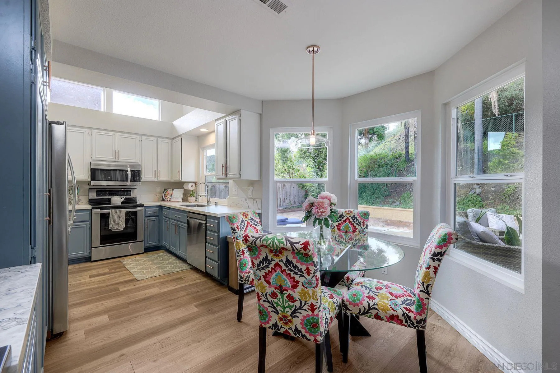 2133 Emberwood Way Escondido, CA 92029