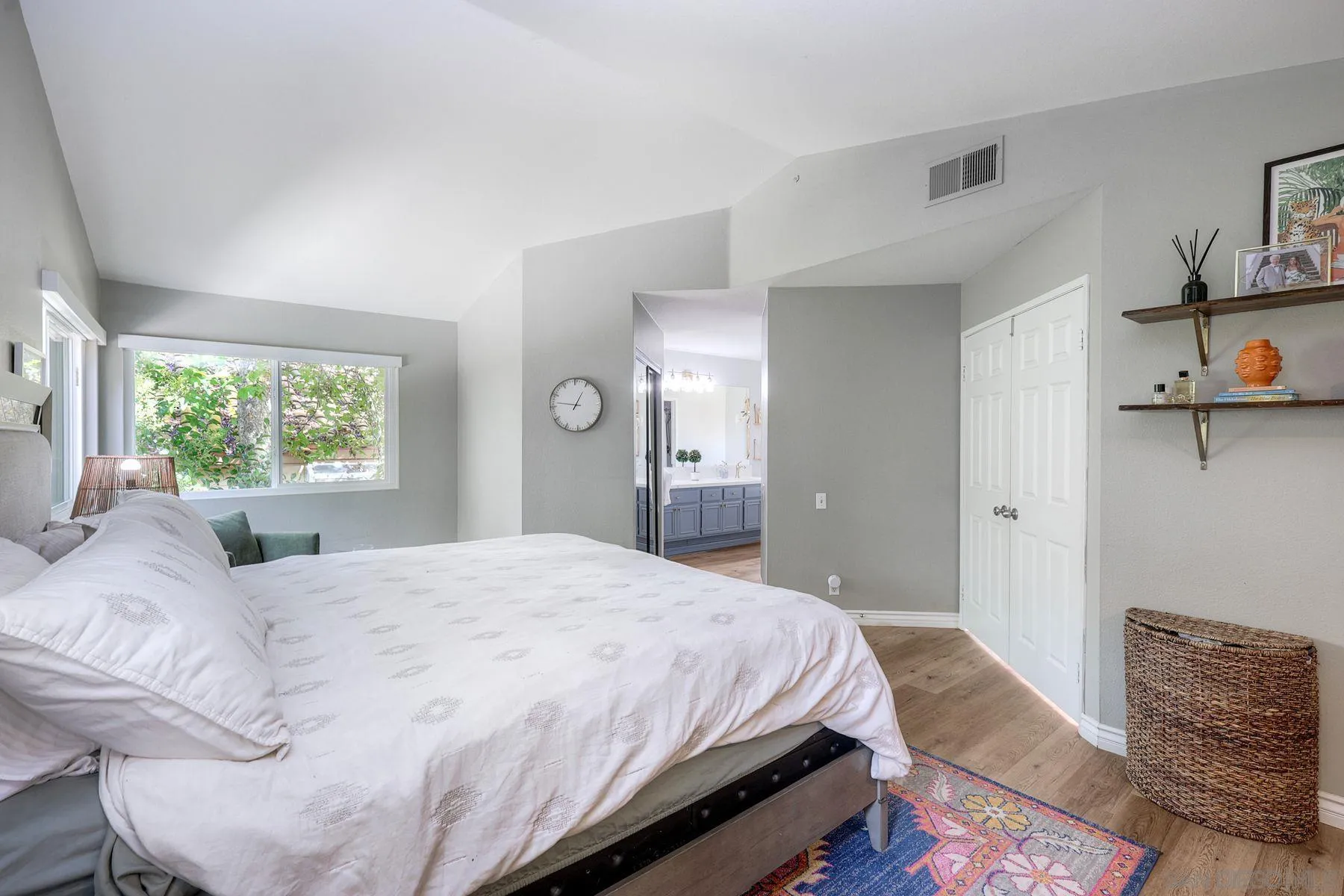 2133 Emberwood Way Escondido, CA 92029