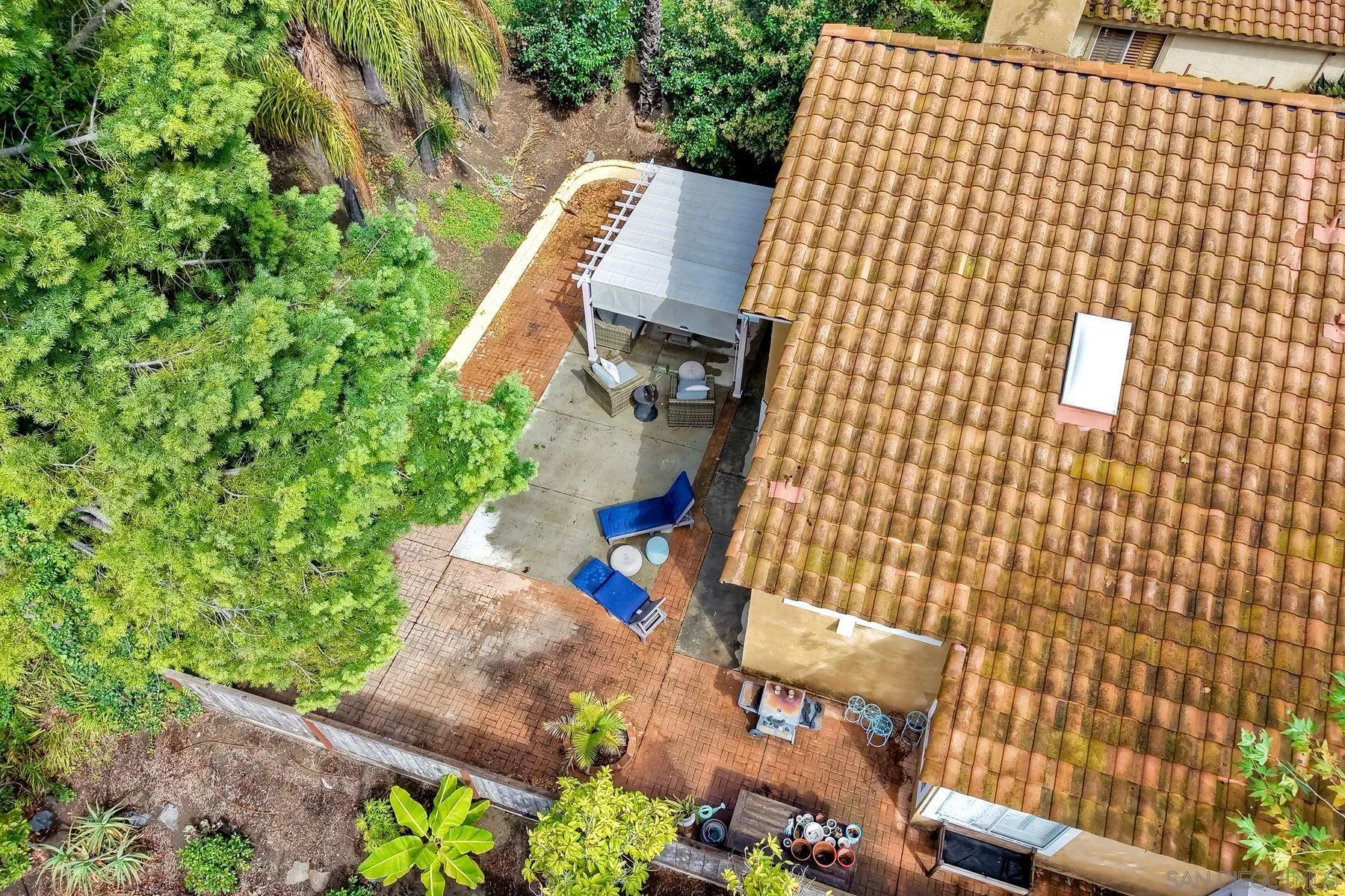 2133 Emberwood Way Escondido, CA 92029