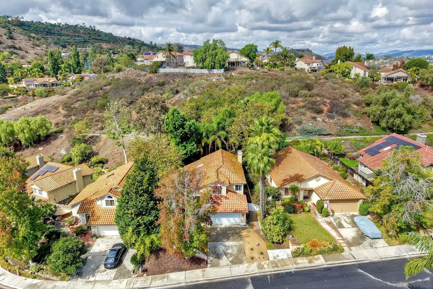 2133 Emberwood Way Escondido, CA 92029