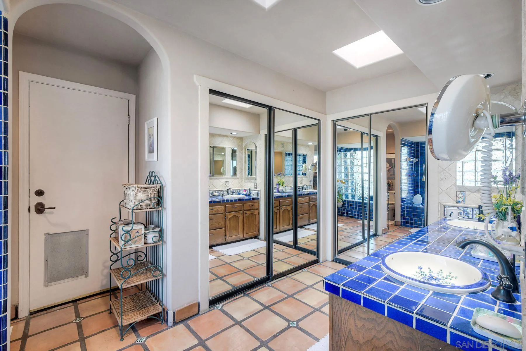 2848 Sunset Hills Escondido, CA 92025