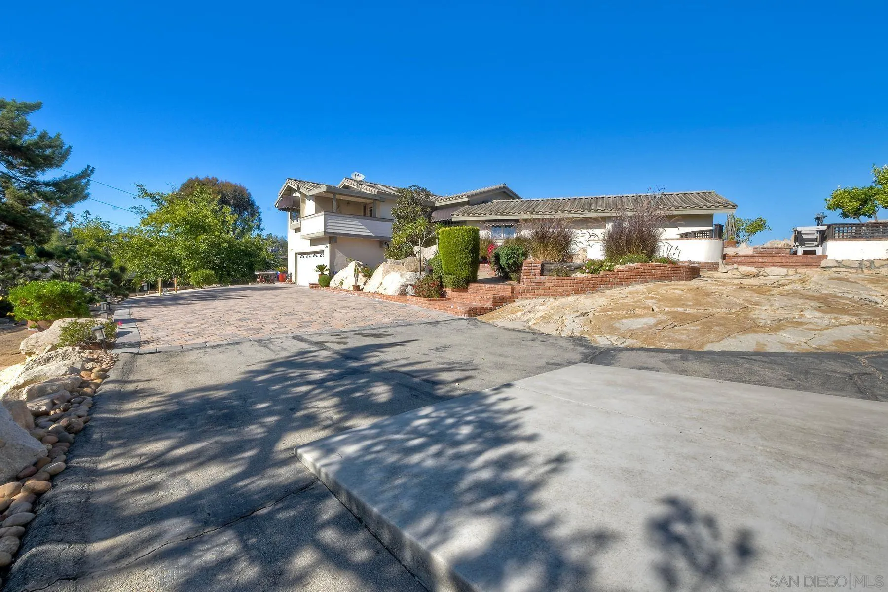 2848 Sunset Hills Escondido, CA 92025