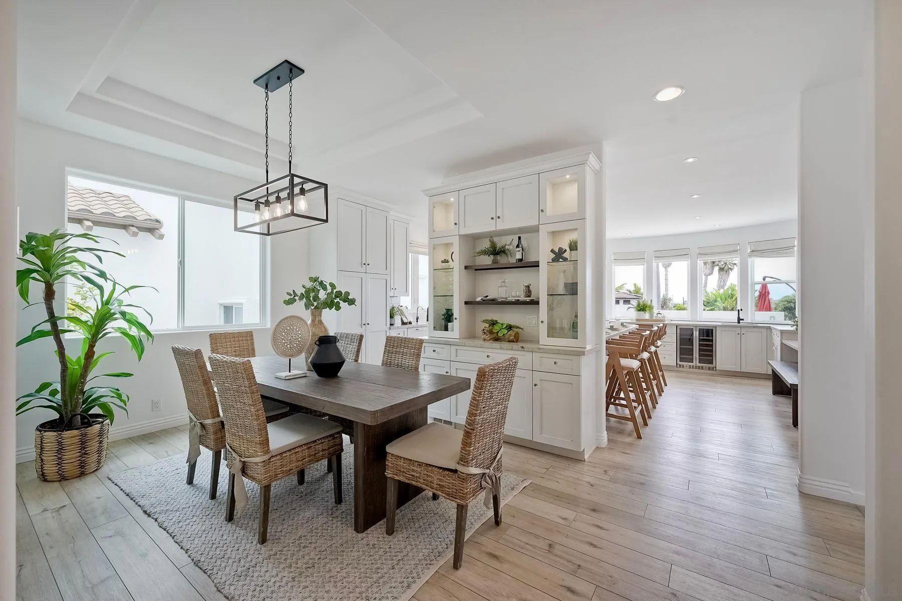 819 Van Nuys Street San Diego, CA 92109