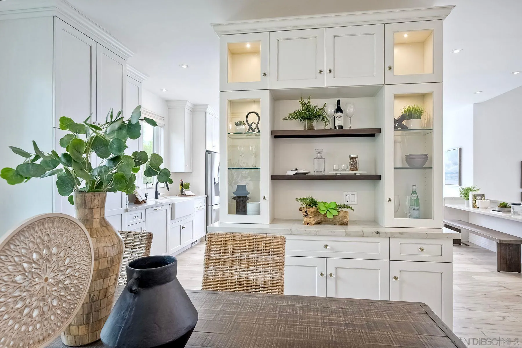 819 Van Nuys Street San Diego, CA 92109