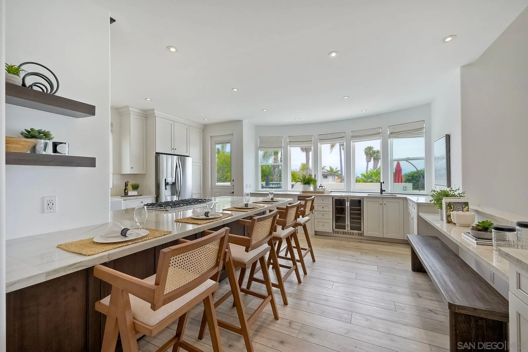 819 Van Nuys Street San Diego, CA 92109