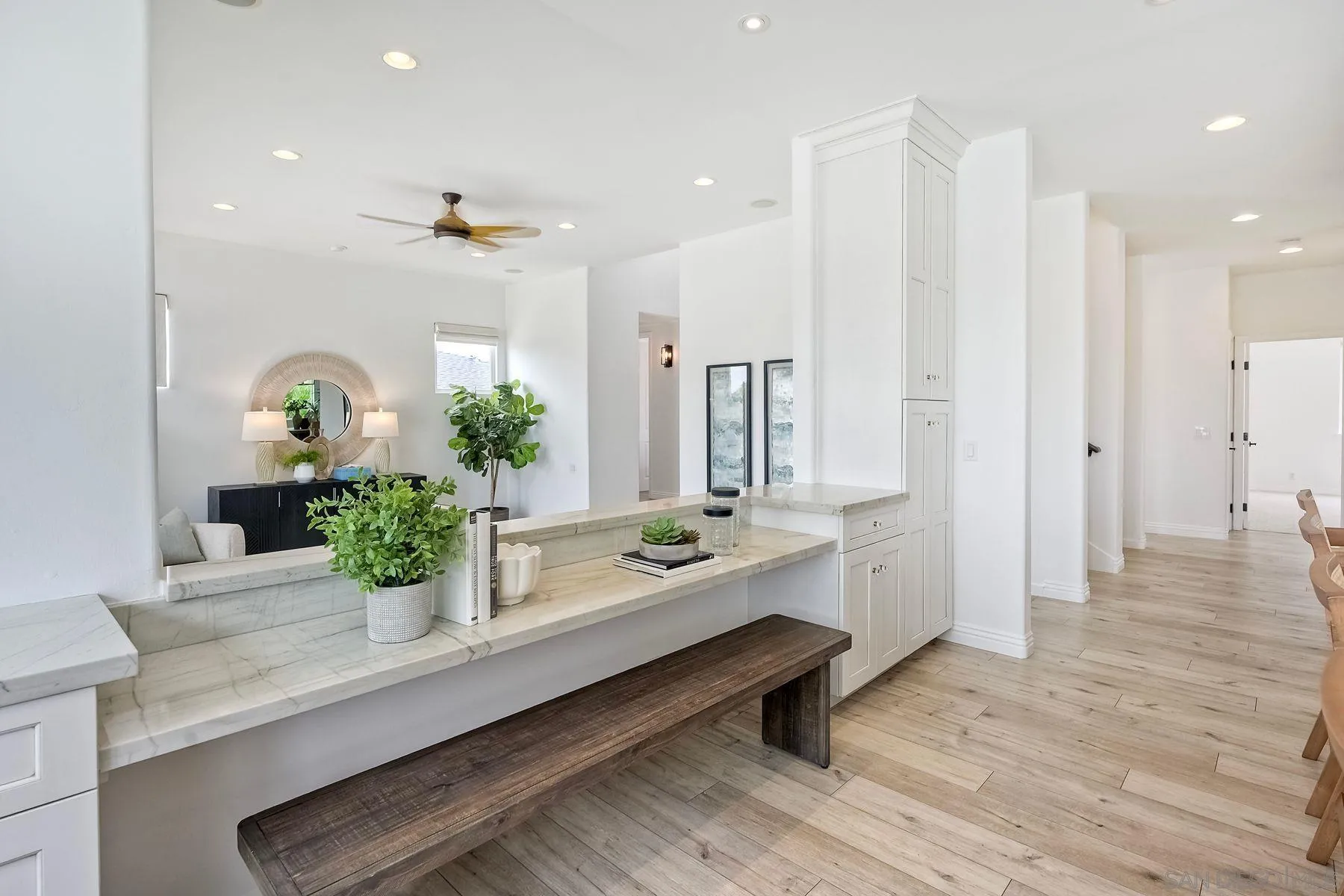 819 Van Nuys Street San Diego, CA 92109