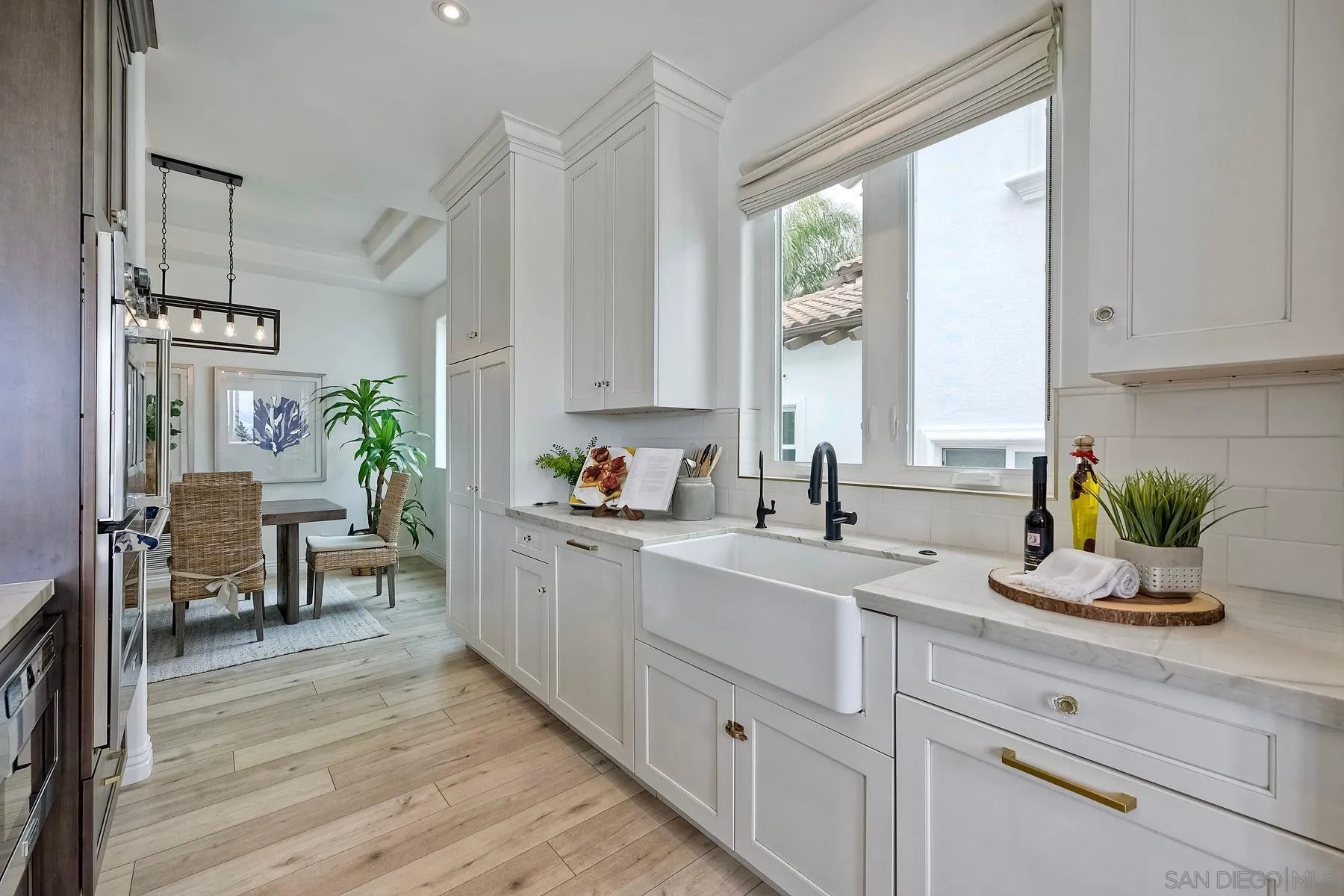 819 Van Nuys Street San Diego, CA 92109