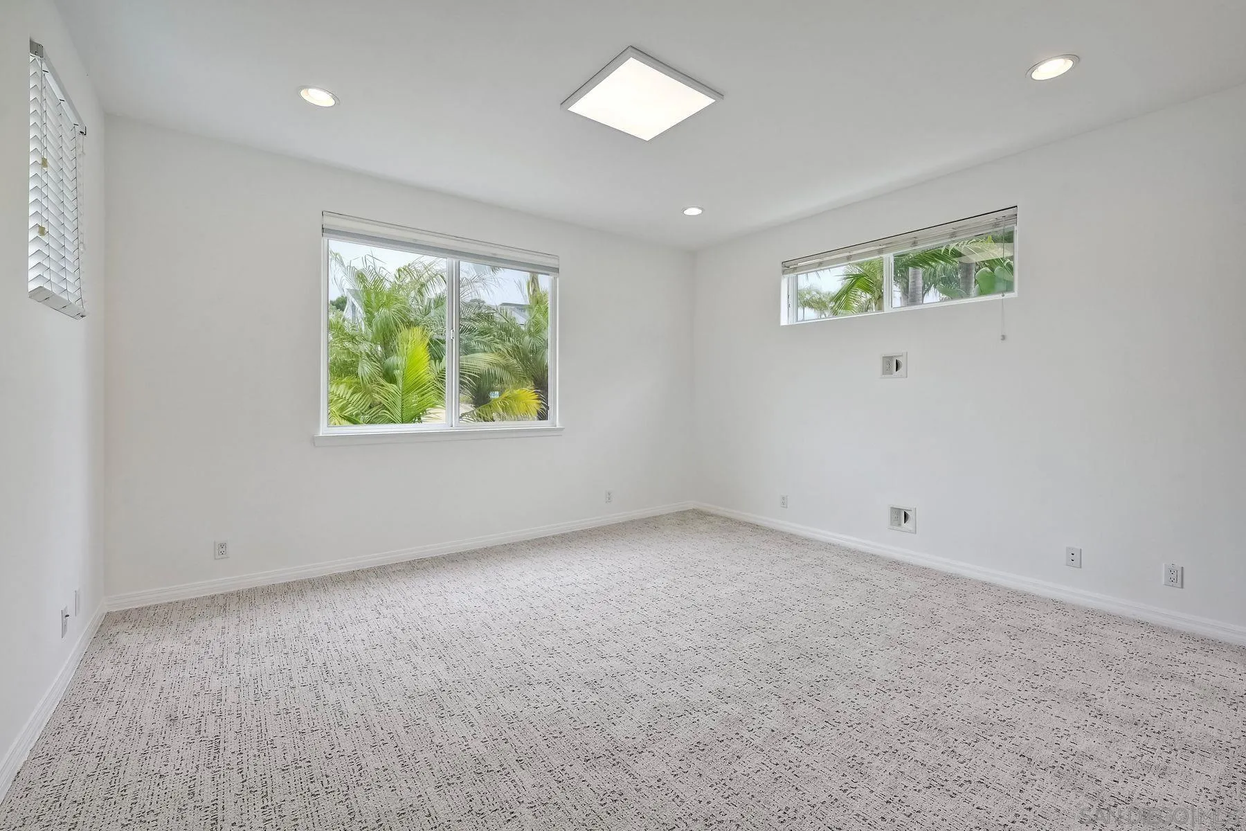 819 Van Nuys Street San Diego, CA 92109