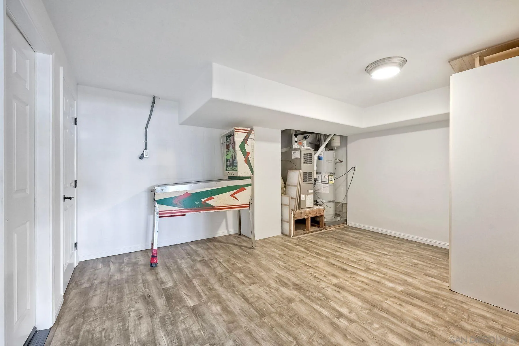 819 Van Nuys Street San Diego, CA 92109