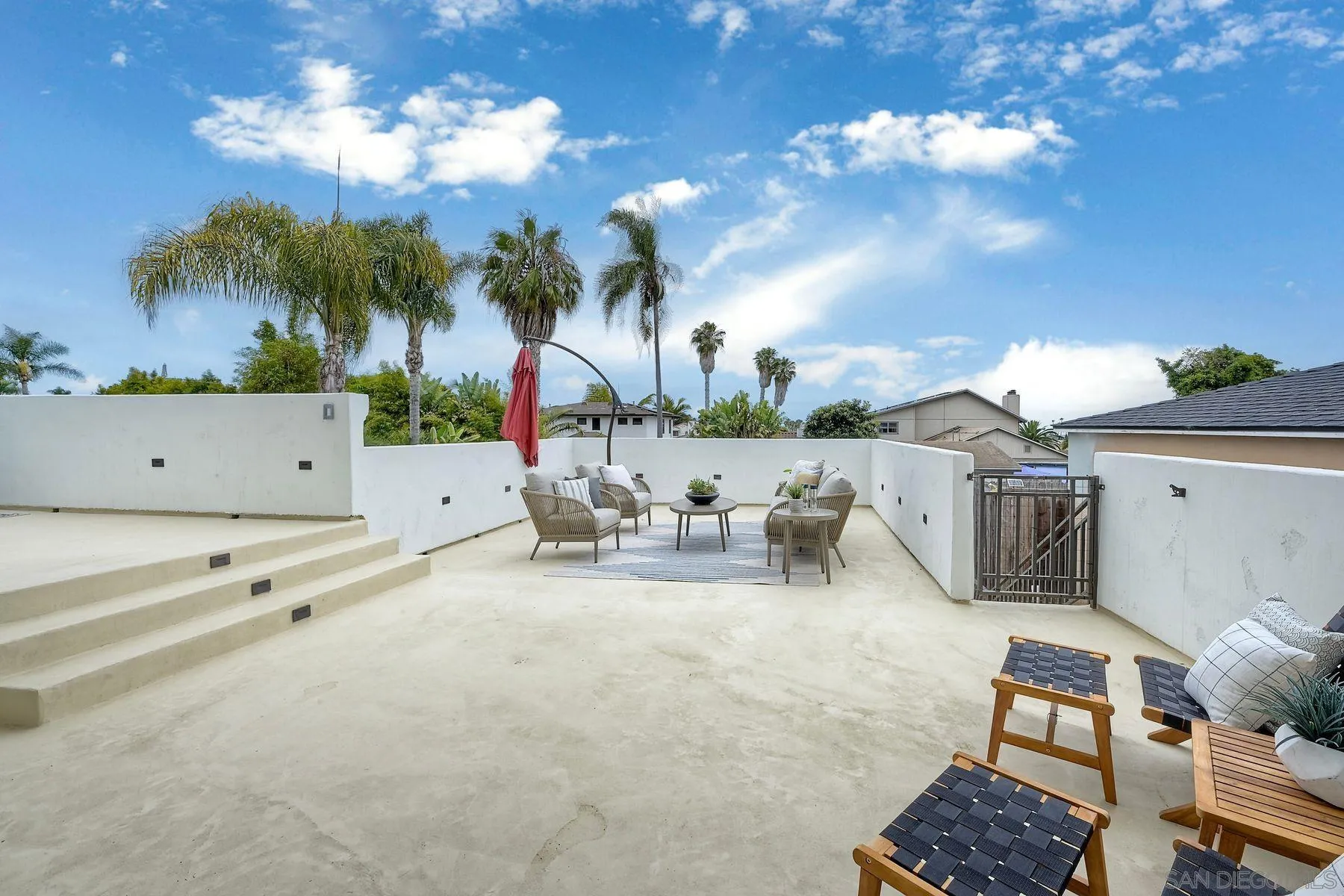 819 Van Nuys Street San Diego, CA 92109