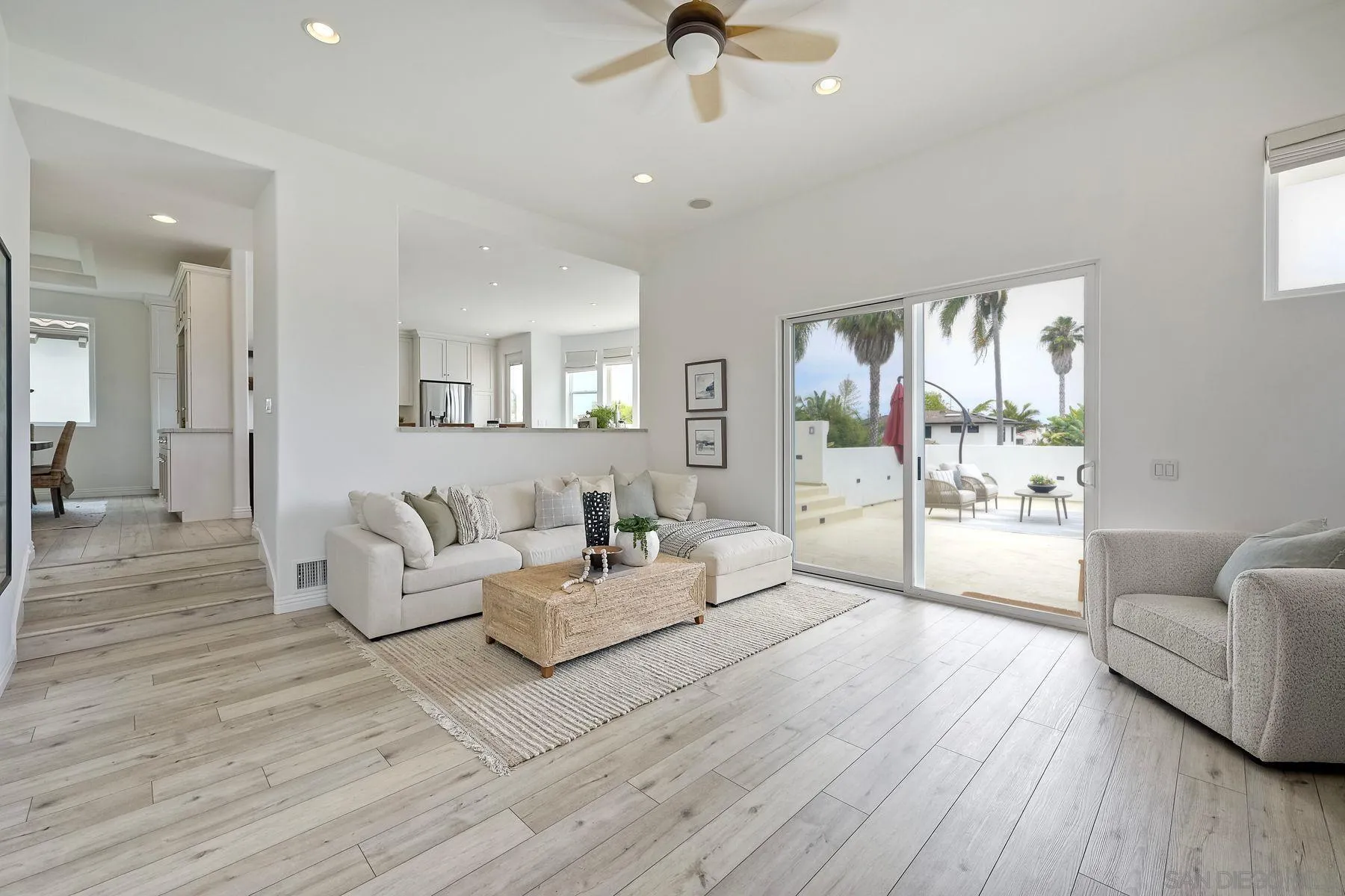 819 Van Nuys Street San Diego, CA 92109