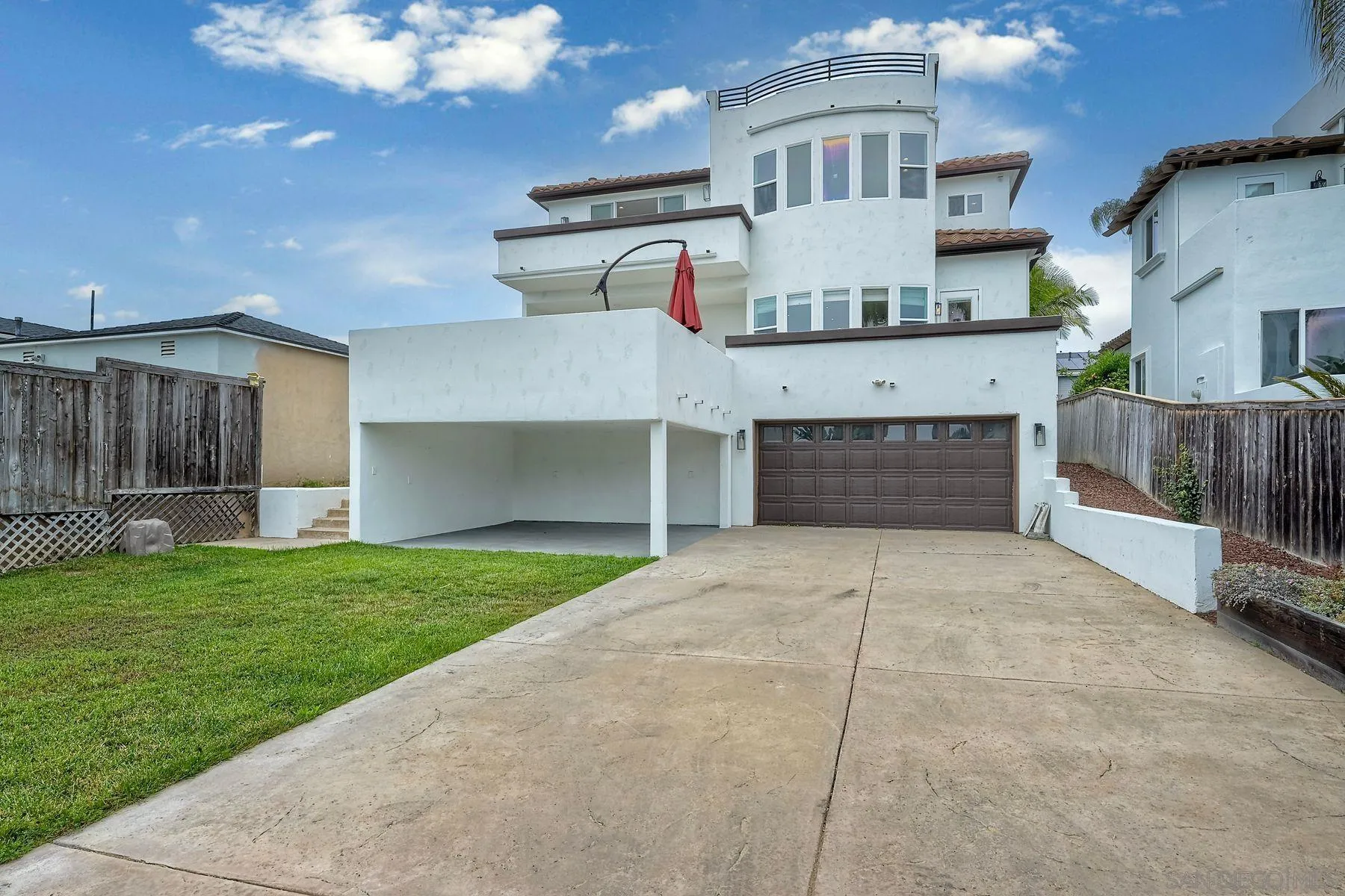 819 Van Nuys Street San Diego, CA 92109