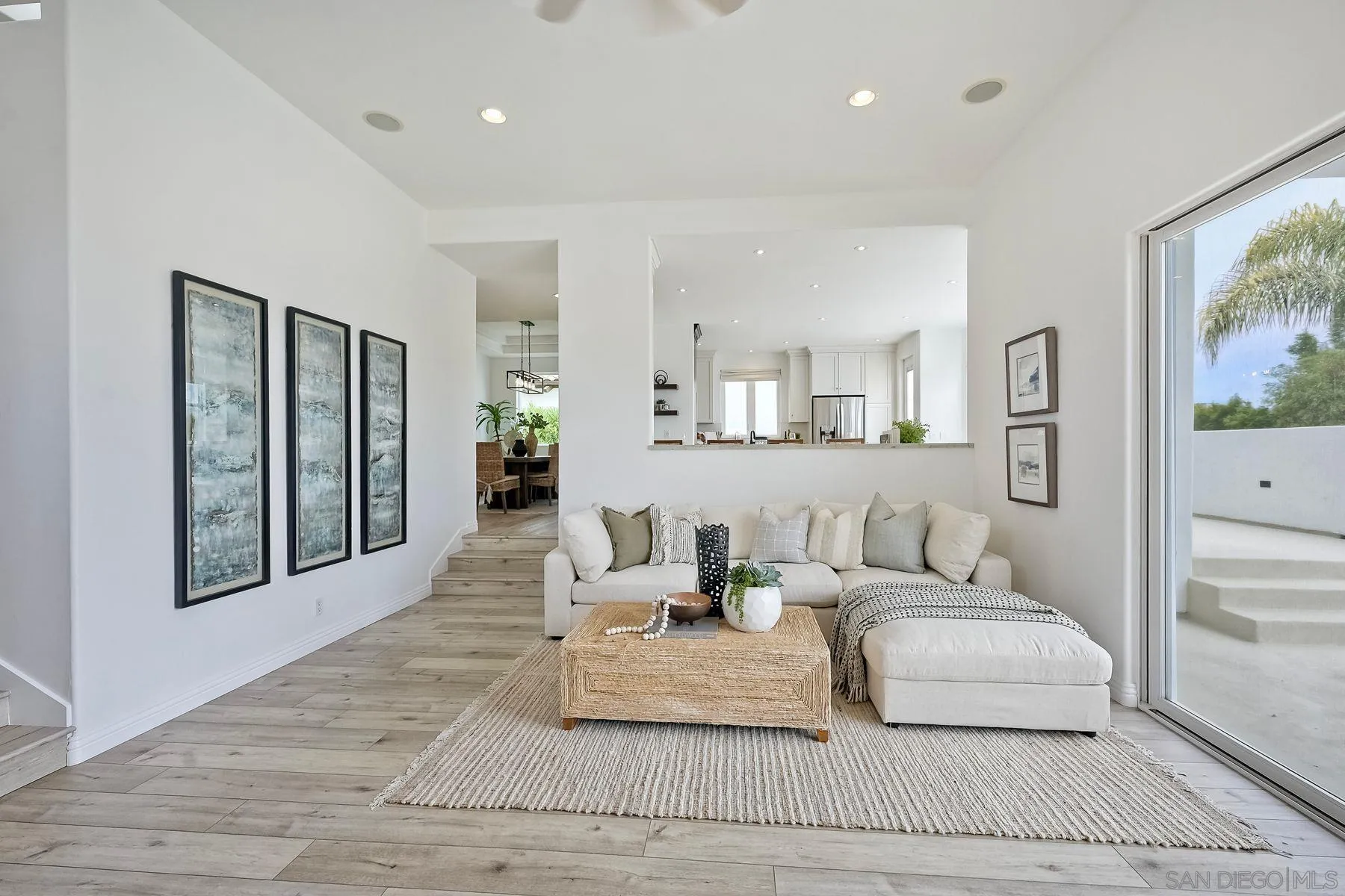 819 Van Nuys Street San Diego, CA 92109