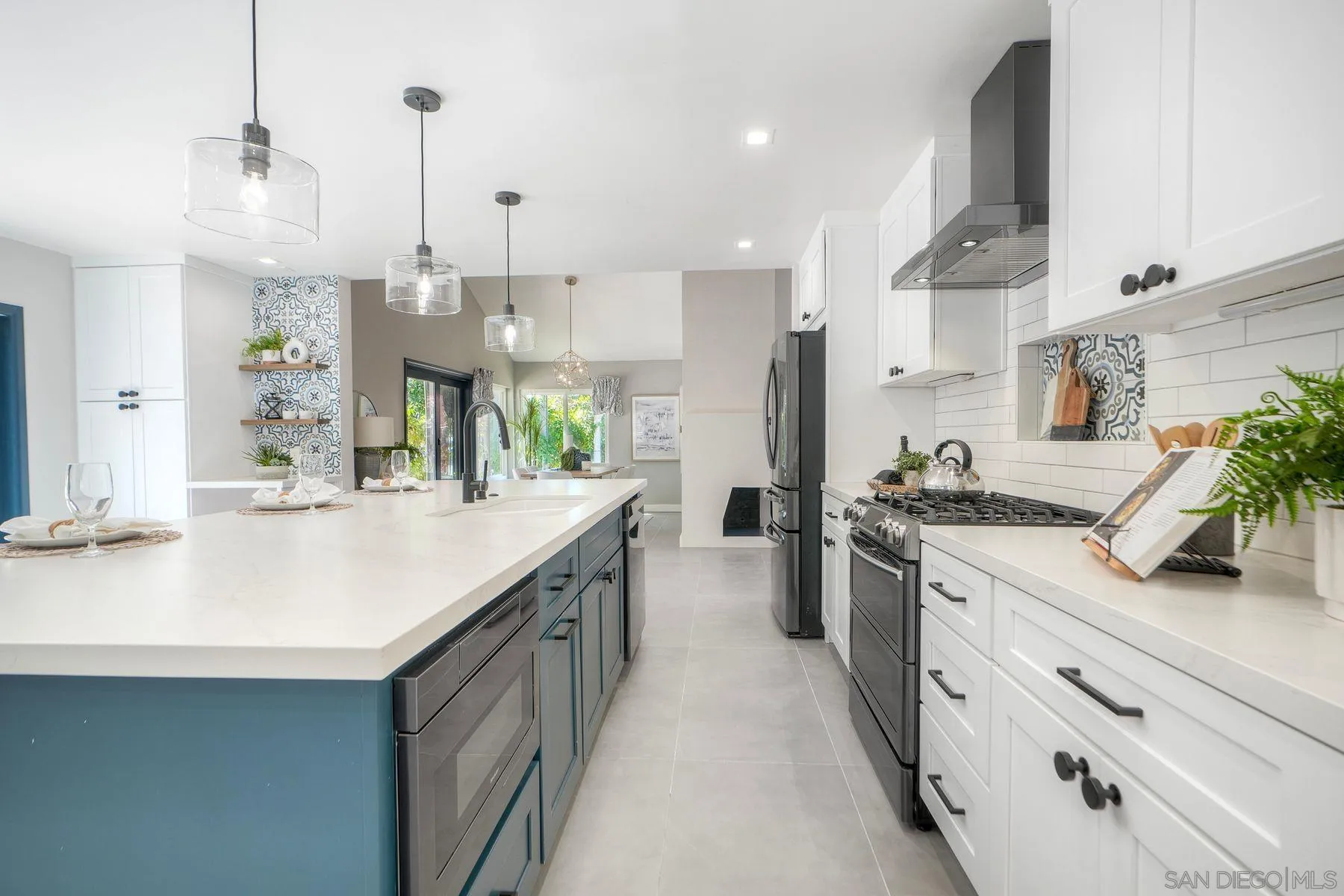 11423 Turtleback Ln San Diego, CA 92127