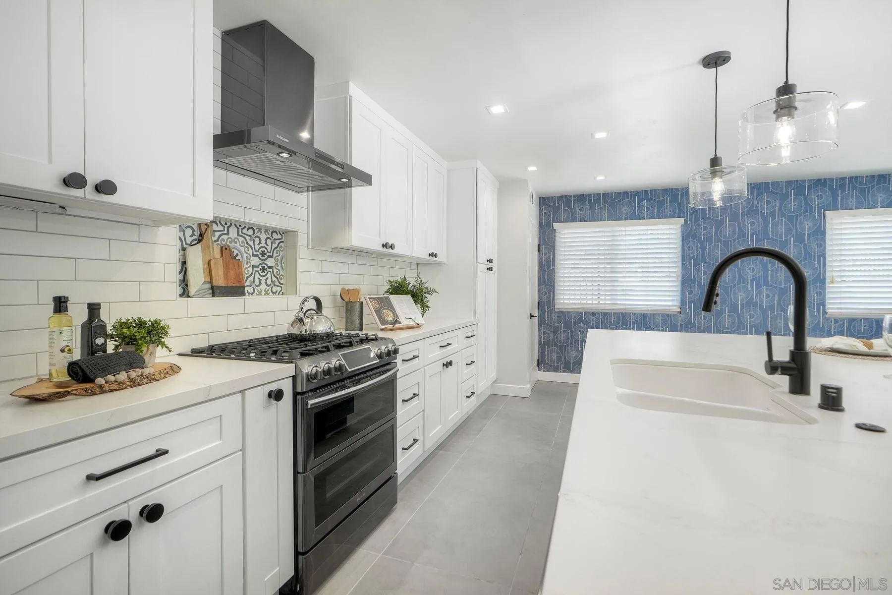 11423 Turtleback Ln San Diego, CA 92127