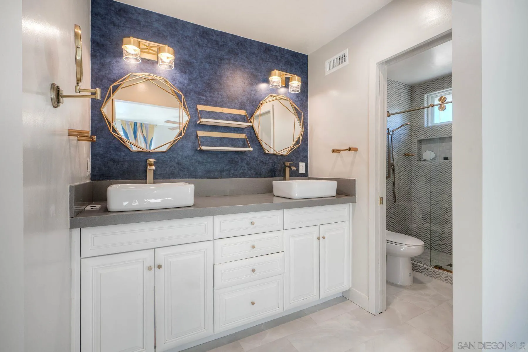 11423 Turtleback Ln San Diego, CA 92127