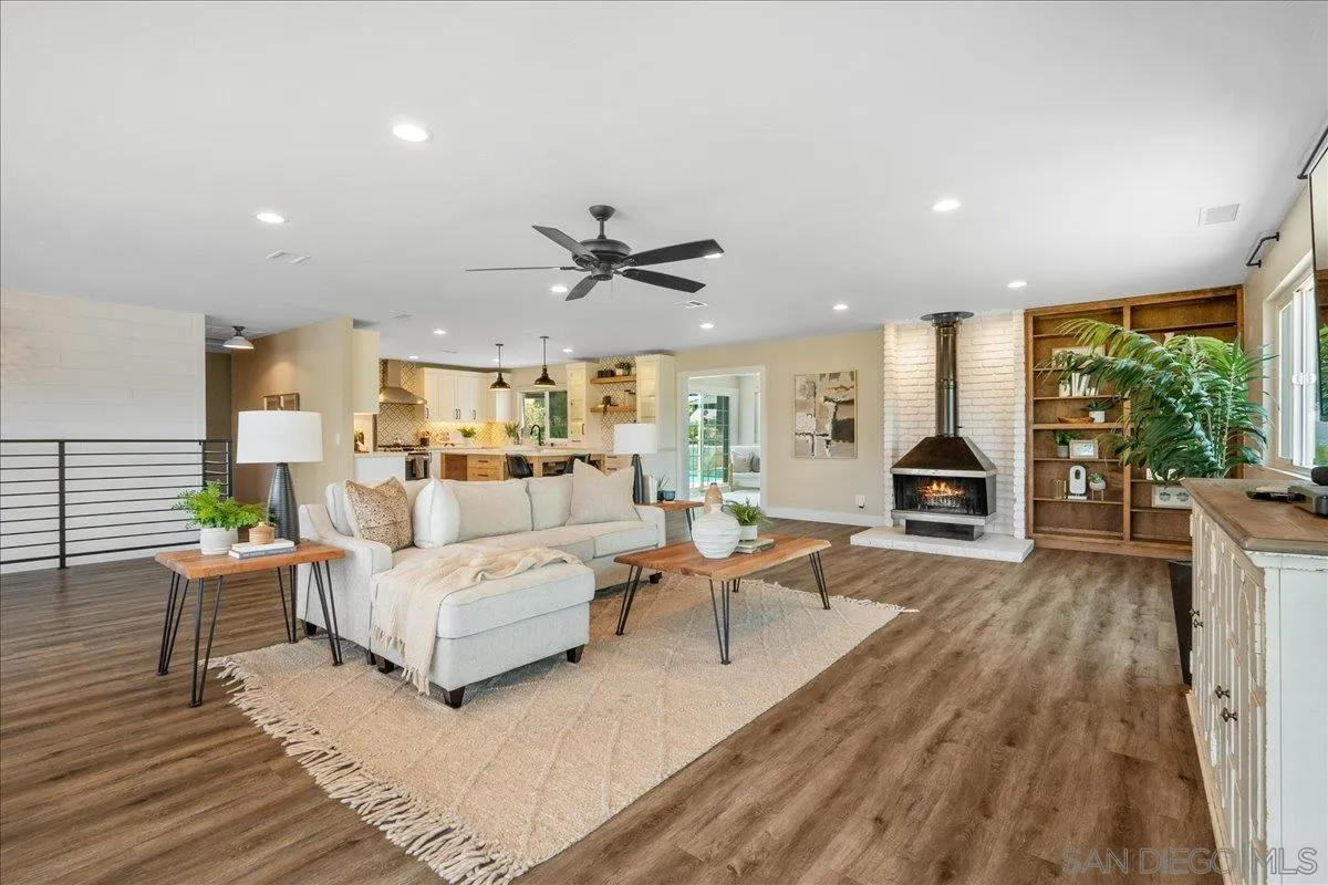 20809 Viento Valle Escondido, CA 92025